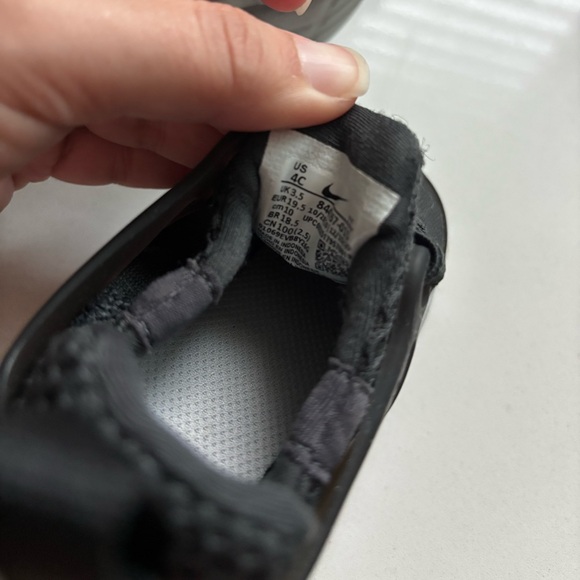 Infant Nike Shoes π€βοΈ - Picture 3 of 9